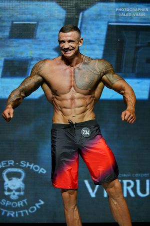 MEN'S PHYSIQUE МАСТЕРА +40
